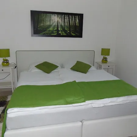 Hotel Ambiente 3*